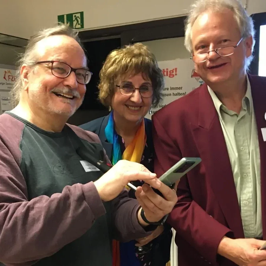 Jubilรคum: 25 Jahre FARBE & Unser Vorstand: Jรผrgen Hรคsler, Christel Werb und Frieder Mรผller